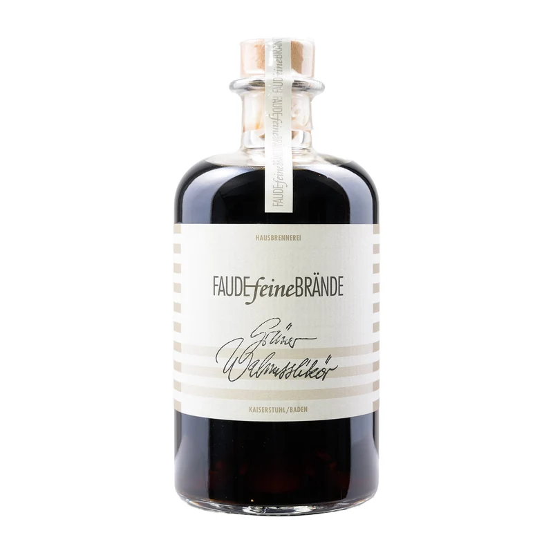 Grüner Walnusslikör