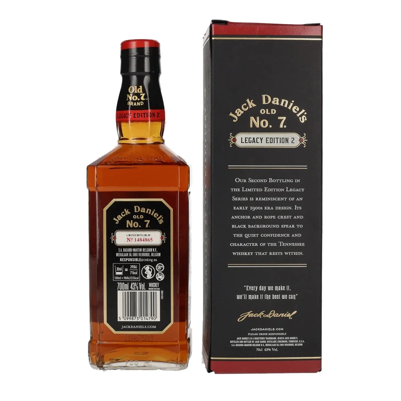 Jack Daniel's Sour Mash Tennessee Whiskey LEGACY EDITION No. 2 - BLACK DESIGN 43% Vol. 0,7l in Geschenkbox