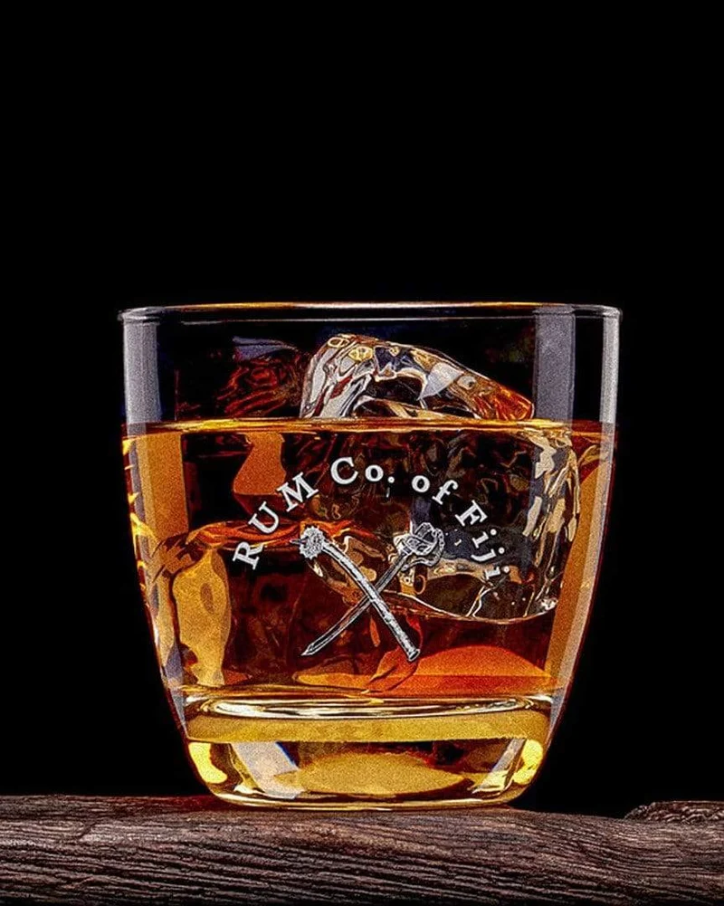 RATU Fijian Premium Rum Liqueur 8 Jahre